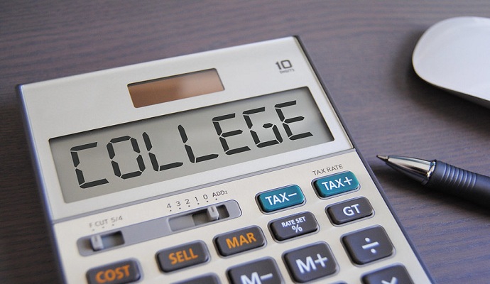 4 Tips for College Students to Save Money